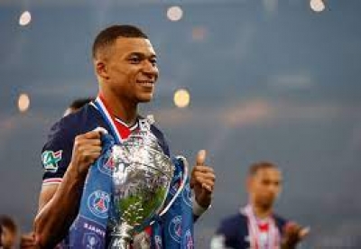 Pauleta, a former PSG star, believes that Kylian Mbappe can succeed Lionel Messi and Cristiano Ronaldo