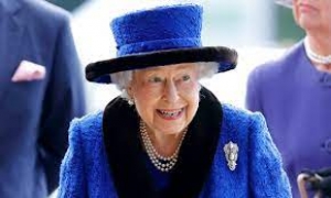 Queen turns down oldie award