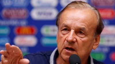 I won&#039;t beg NFF for new contract-Gernot Rohr